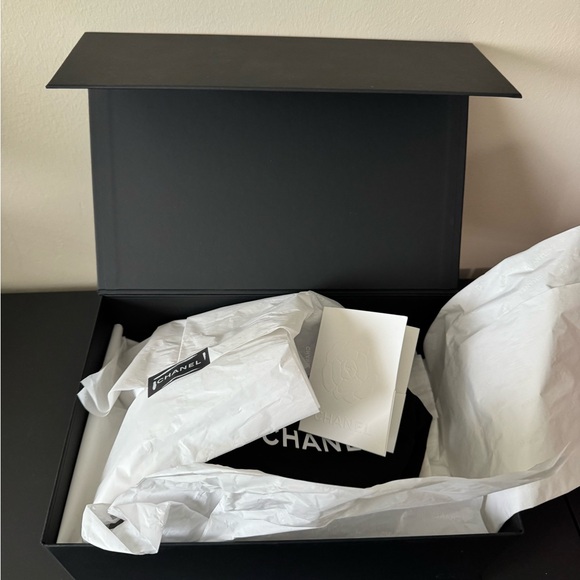 Nano Kelly - Picture 15 of 15